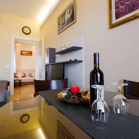 Jolie Apartment Белград Екстериор снимка